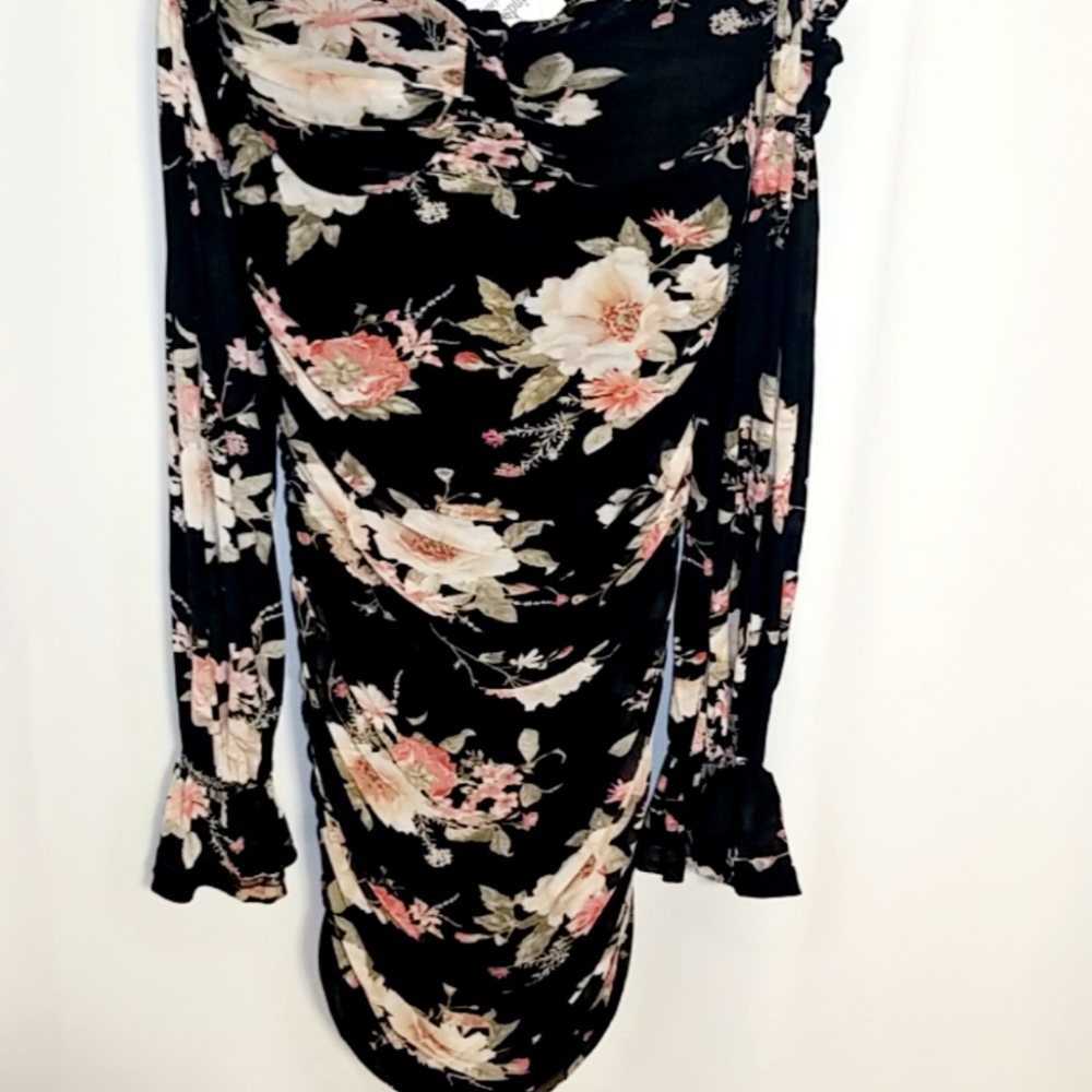 Off Shoulder Runched Dress